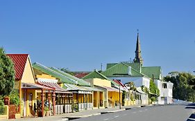 Die Tuishuise & Victoria Manor